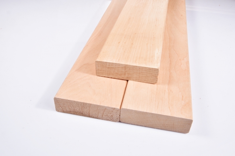 LISTWA ŁAWKOWA 28x90 OLCHA