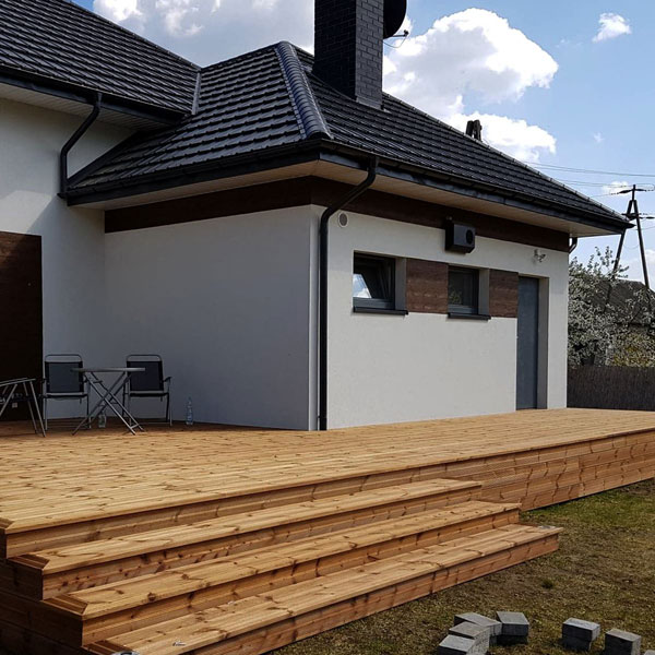 Taras na podwyższeniu